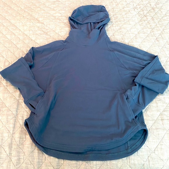 lululemon athletica Tops - Lululemon Pullover Hoodie